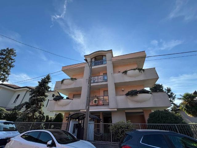Appartamento in affitto a Legnano MI