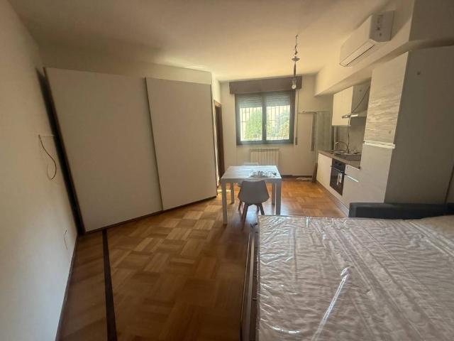 Appartamento in affitto a Legnano MI