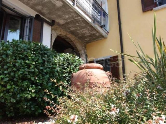 Appartamento in affitto a Leggiuno, arredato, box, ristrutturato TrovaCasa