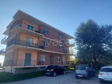 Appartamento in affitto a Leini via Baudenile, 23, non arredato/vuoto, box, libero subito TrovaCasa