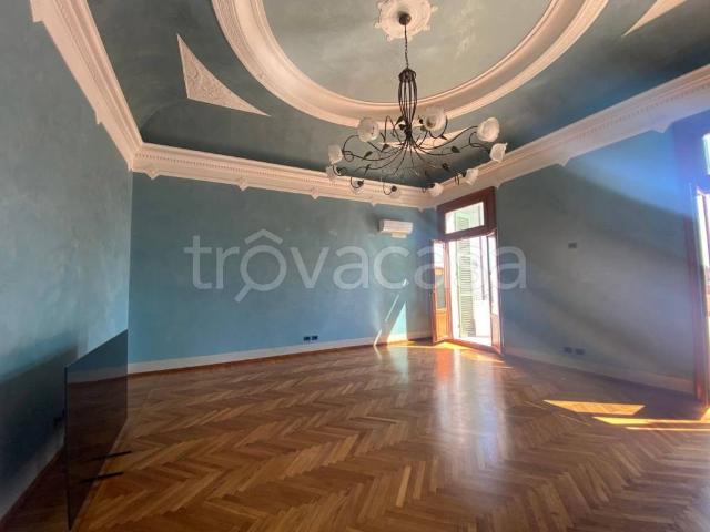 Appartamento in affitto a Lendinara piazza San Marco, snc, non arredato/vuoto, terrazzo, zanzariere TrovaCasa