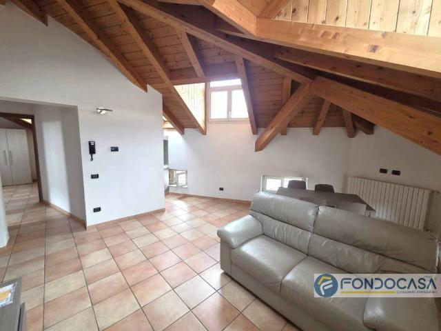 Appartamento in affitto a Lentate sul Seveso MB