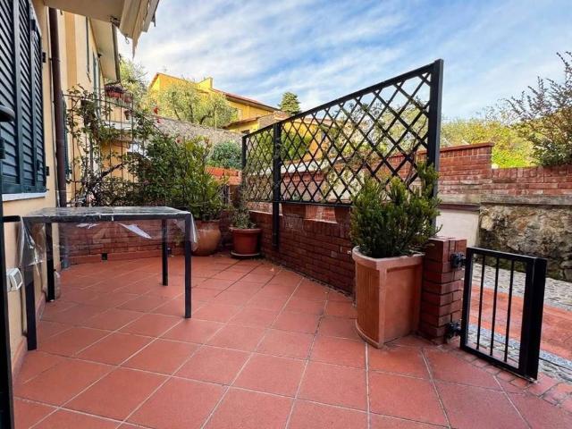 Appartamento in affitto a Lerici SP