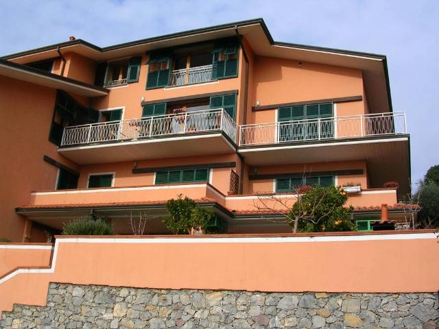 Appartamento in affitto a Lerici SP