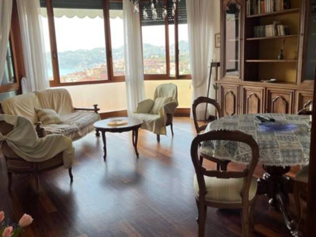 Appartamento in affitto a Lerici SP