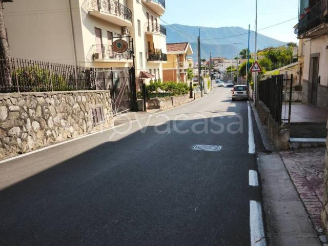 Appartamento in affitto a Lettere corso Vittorio Emanuele III, arredato, giardino privato, terrazzo TrovaCasa