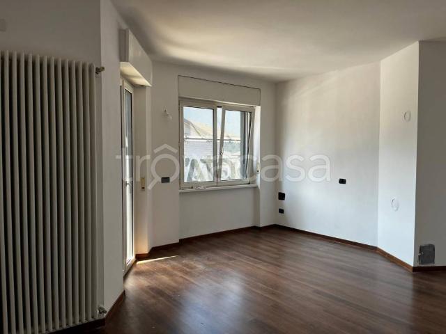 Appartamento in affitto a Levico Terme corso Centrale, 20, terrazzo, ultimo piano, centrale TrovaCasa