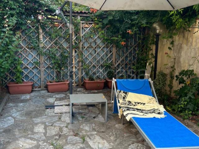 Appartamento in affitto a Livorno via Sabatino Lopez, non arredato/vuoto, arredato, giardino privato TrovaCasa