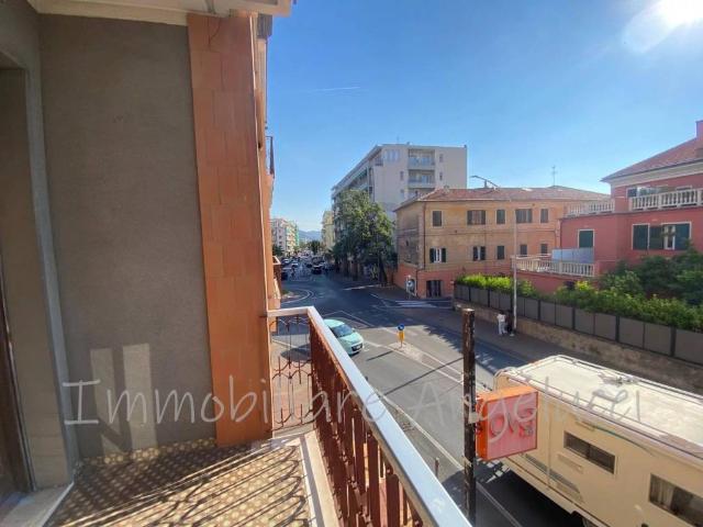 Appartamento in affitto a Loano SV