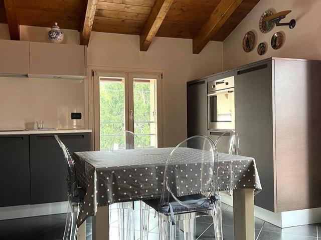 Appartamento in affitto a Lomazzo CO