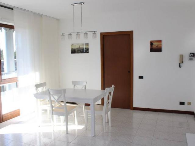 Appartamento in affitto a Lomazzo CO