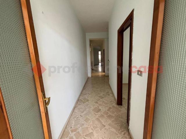 Appartamento in affitto a Pulsano TA
