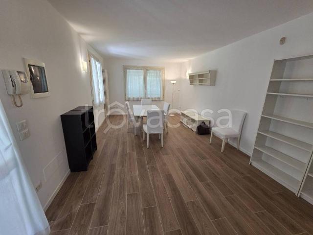Appartamento in affitto a Padova via Duca degli Abruzzi, arredato, terrazzo, aria condizionata TrovaCasa