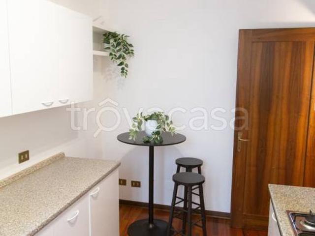 Appartamento in affitto a Padova via San Francesco, Santa Sofia Altinate