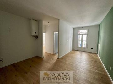 Appartamento in affitto a Padova via San Gregorio Barbarigo, arredato, ascensore, riscaldamento centralizzato TrovaCasa