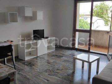 Appartamento in affitto a Padova viale Felice Cavallotti, 83, arredato, box, balcone TrovaCasa
