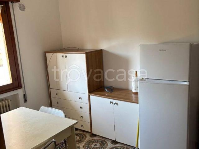 Appartamento in affitto a Padova vicolo della Bovetta, arredato, ultimo piano, lavatrice TrovaCasa