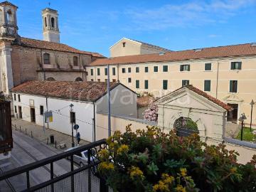 Appartamento in affitto a Padova corso Vittorio Emanuele II, arredato, luminoso, balcone TrovaCasa