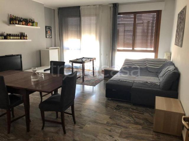 Appartamento in affitto a Padova galleria Trieste, arredato, veranda, lavanderia TrovaCasa