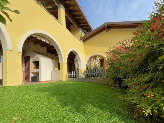 Appartamento in affitto a Padenghe sul Garda BS