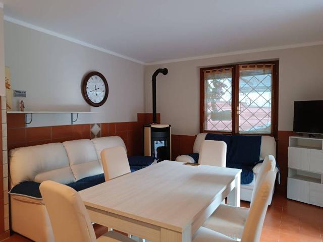 Appartamento in affitto a Padenghe sul Garda BS