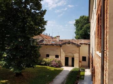 Appartamento in affitto a Paese via Enrico Toti, 55, non arredato/vuoto, box, terrazzo TrovaCasa