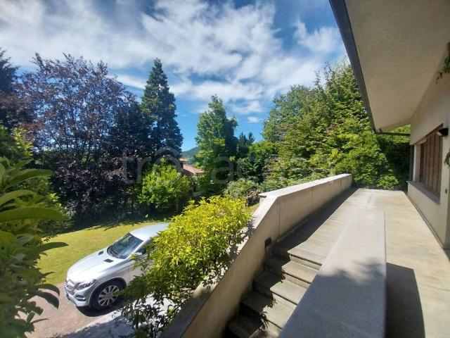 Appartamento in affitto a Palazzago via Don Lorenzo Riva, 4, arredato, giardino, terrazzo TrovaCasa