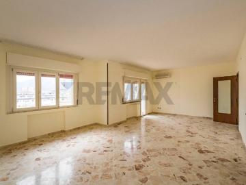 Appartamento in affitto a Via Sampolo