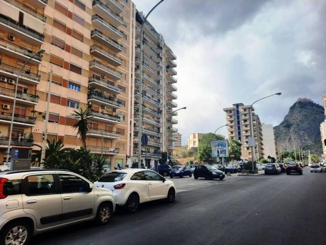 Appartamento in affitto a Palermo PA