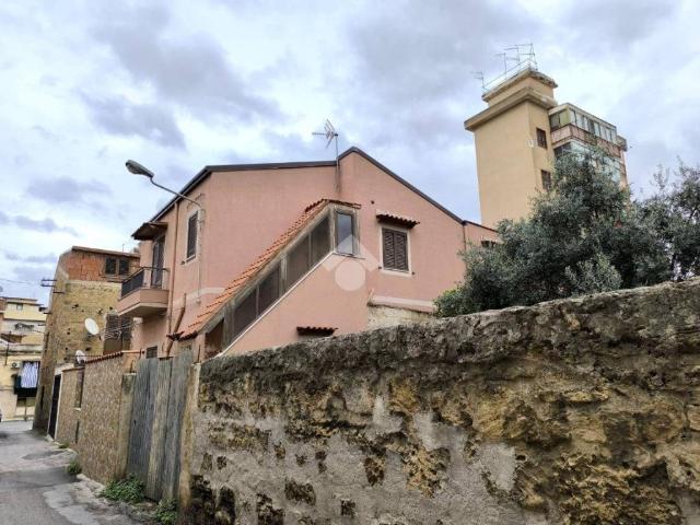 Appartamento in affitto a Palermo via Maione da Bari, 4, parzialmente arredato, aria condizionata, balcone TrovaCasa