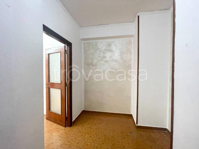Appartamento in affitto a Palermo via Maresciallo Armando Diaz, non arredato/vuoto, terrazzo, ascensore TrovaCasa