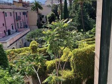 Appartamento in affitto a Palermo via Domenico Lancia di Brolo, non arredato/vuoto, doppia esposizione, buono stato TrovaCasa
