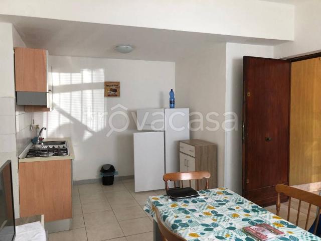 Appartamento in affitto a Palermo via Francesco Speciale, 77, arredato, vicinanze negozi, cucina a vista TrovaCasa