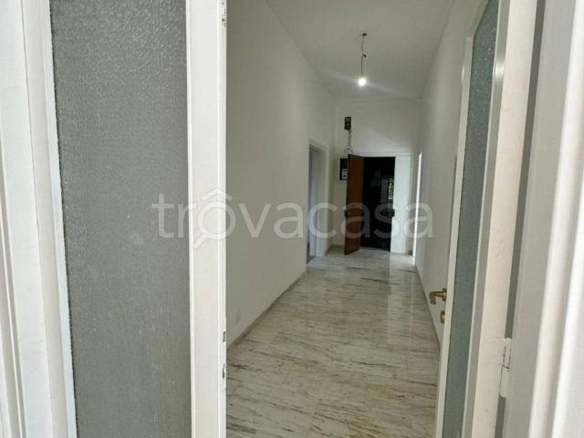 Appartamento in affitto a Palermo viale Francesco Scaduto, non arredato/vuoto, giardino privato, box TrovaCasa