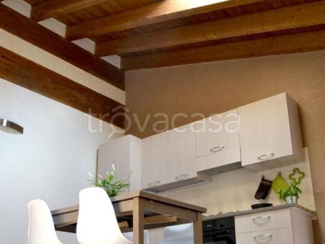 Appartamento in affitto a Parma borgo Pietro Cocconi, arredato, ascensore, ristrutturato TrovaCasa