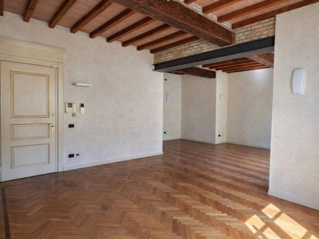 Appartamento in affitto a Parma PR