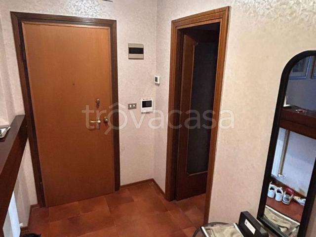 Appartamento in affitto a Parma via Tours, 1, arredato, terrazzo, vicinanze negozi TrovaCasa