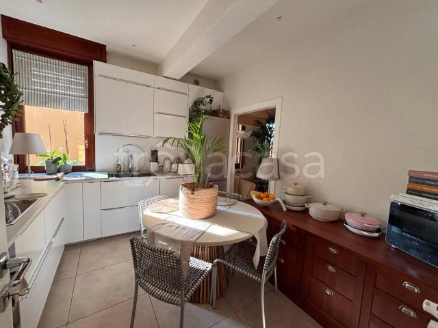 Appartamento in affitto a Parma viale Francesco Basetti, box, terrazzo, parzialmente arredato TrovaCasa