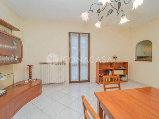 Appartamento in affitto a Parabiago via Santa Maria, 150, arredato, balcone, cucina abitabile TrovaCasa
