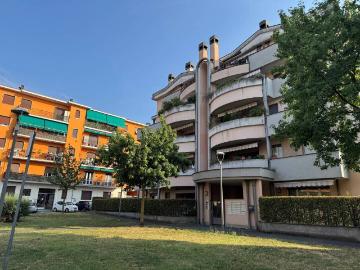 Appartamento in affitto a Parabiago MI