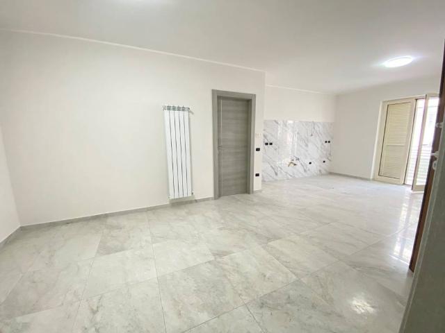 Appartamento in affitto a Parete CE