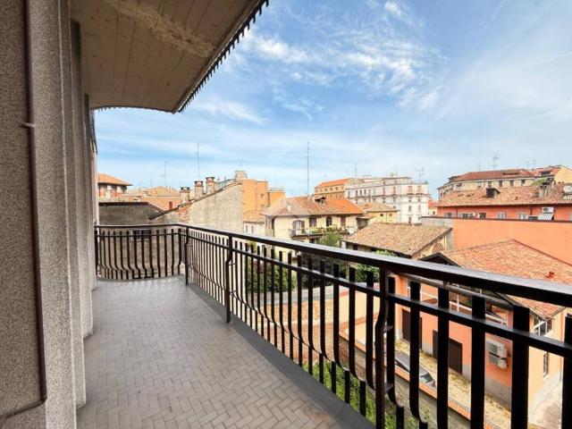 Appartamento in affitto a Pavia PV