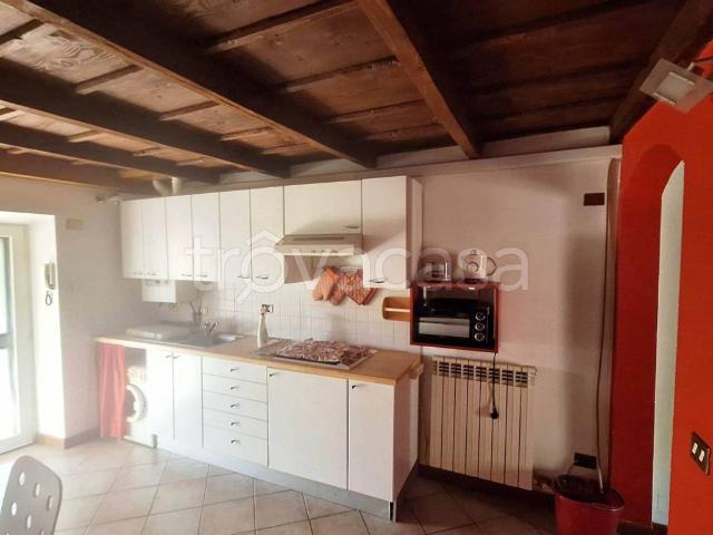 Appartamento in affitto a Pavia via Porta Nuova, arredato, cantina, angolo cottura TrovaCasa
