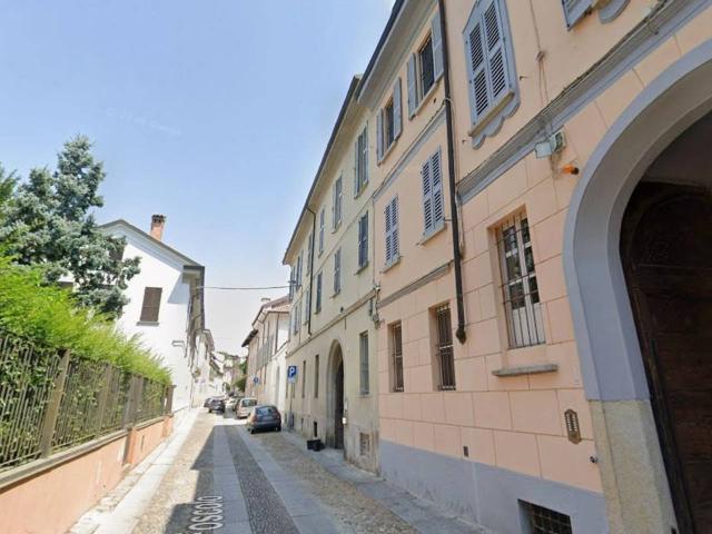 Appartamento in affitto a Pavia