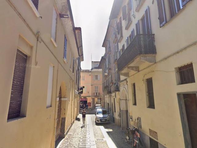 Appartamento in affitto a Pavia