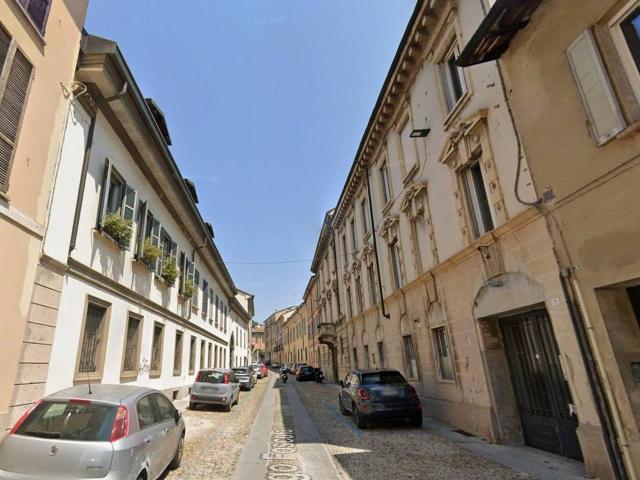 Appartamento in affitto a Pavia