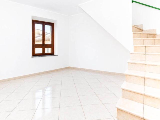 Appartamento in affitto a Pecetto di Valenza AL