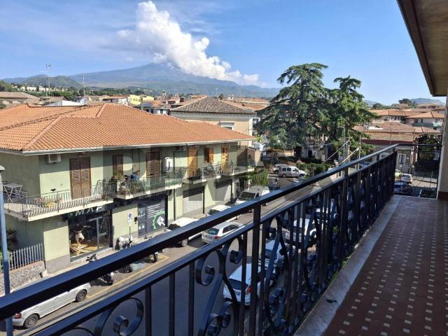 Appartamento in affitto a Pedara CT