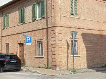 Appartamento in affitto a Pesaro viale Bruno Buozzi, arredato, giardino, lavanderia TrovaCasa