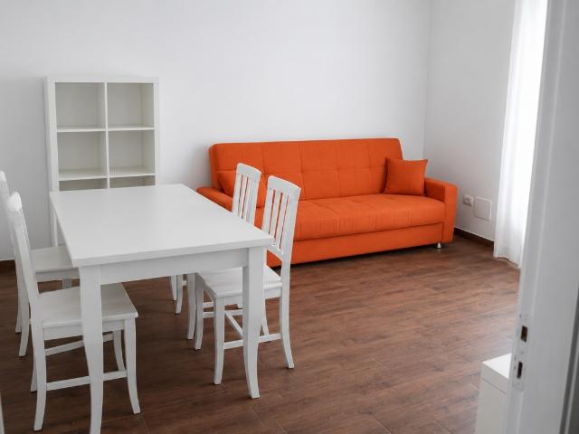 Appartamento in Affitto a Pesaro a € 800